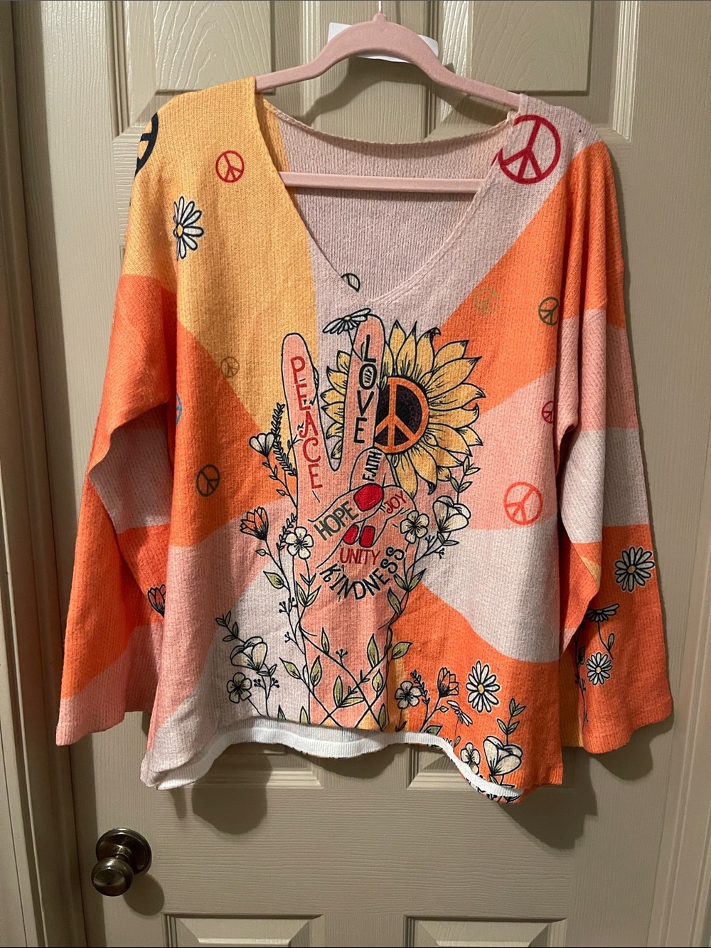 2x, Peace & Sunflower V-Neck Sweater - Orange/Peach